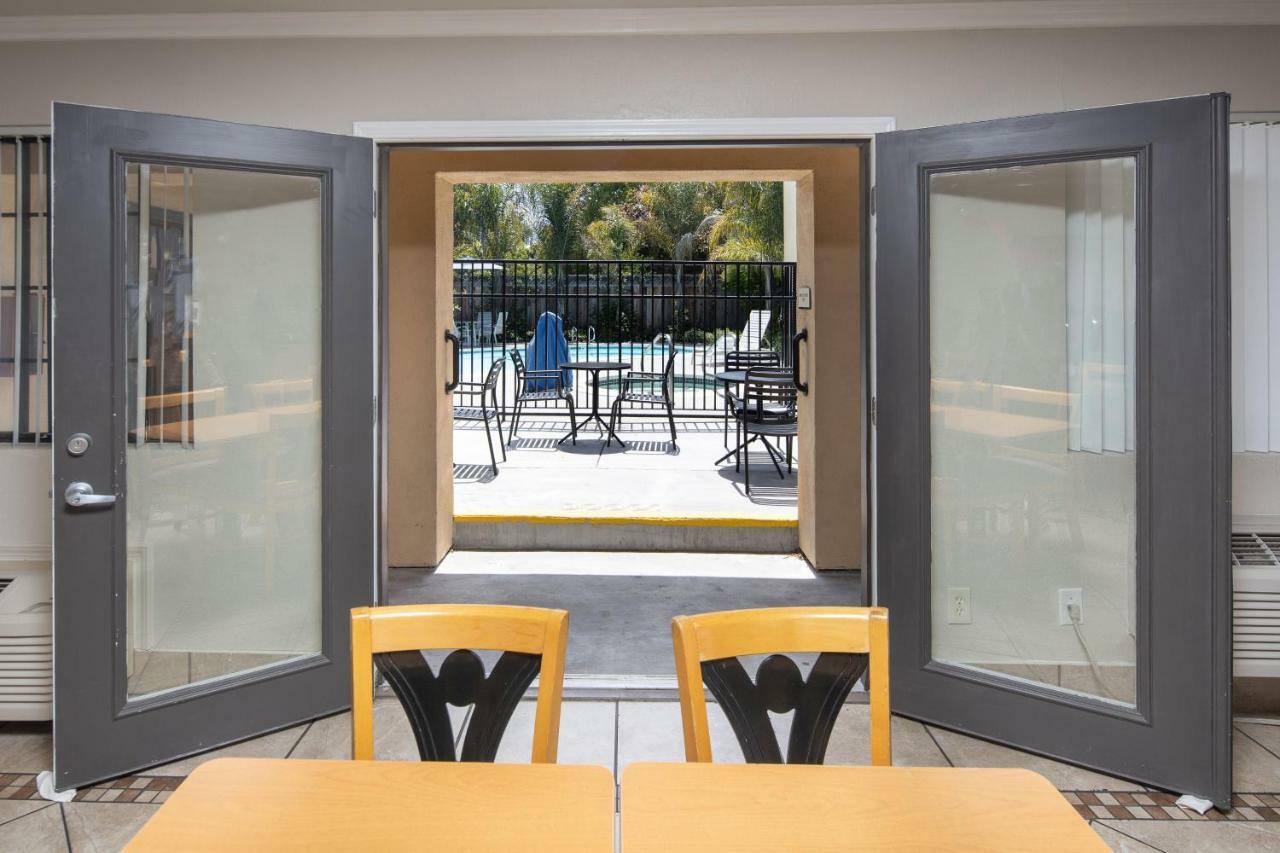 Ramada By Wyndham 2* Mountain View