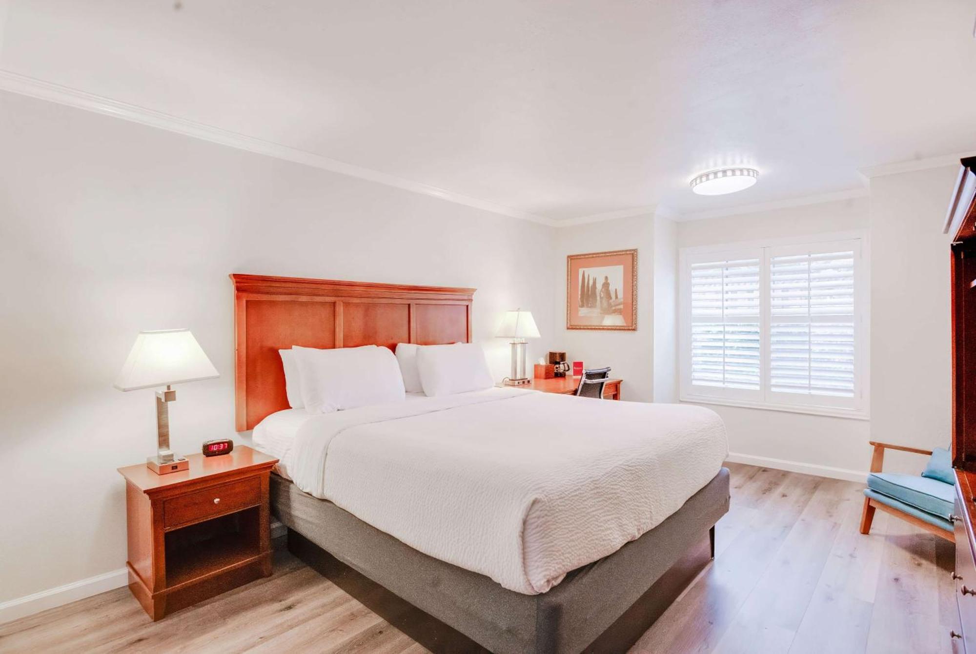 Ramada By Wyndham